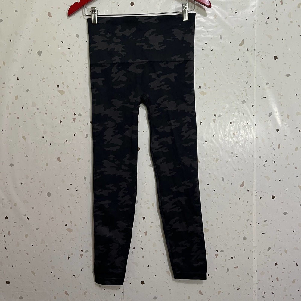 NWT Spanx look at me now seamless leggings - Picture 5 of 5